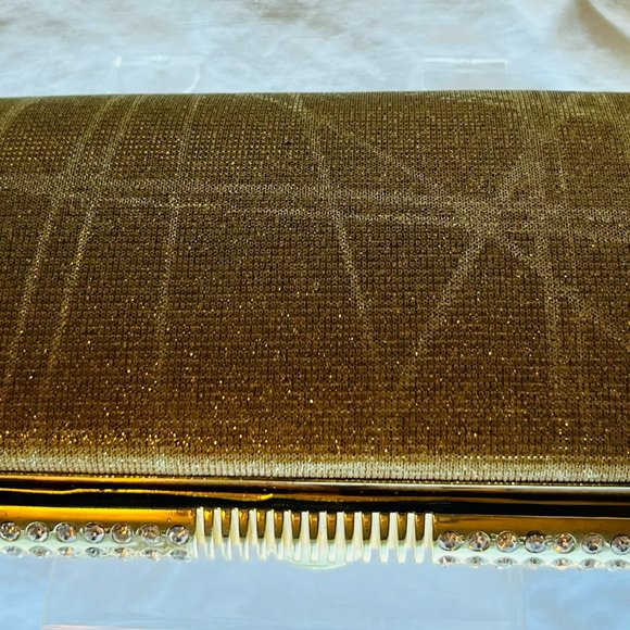 New Gold Evening Purse. - Picture 9 of 15